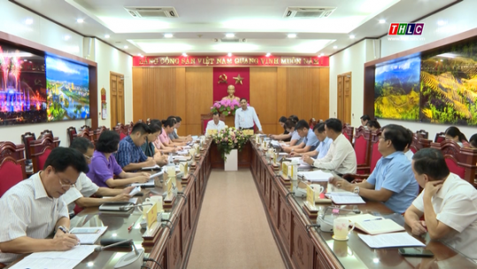 Phát huy vai trò của Nhân dân trong đấu tranh phòng chống suy thoái của cán bộ, đảng viên