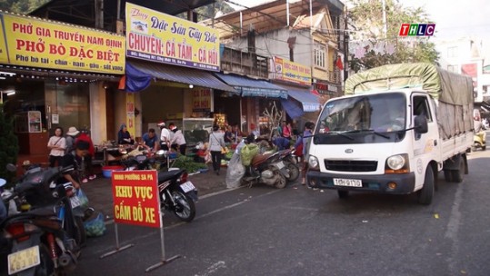 Từ 21/8, thị xã Sa Pa cấm xe khách, xe tải lưu thông trên 31 tuyến đường