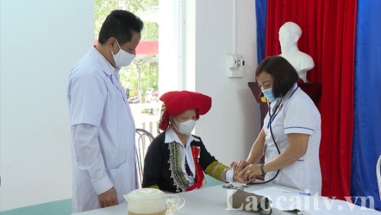 Phấn đấu trên 86% người bệnh hài lòng với các dịch vụ y tế