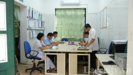 Tăng cường kiểm tra giám sát lĩnh vực y tế