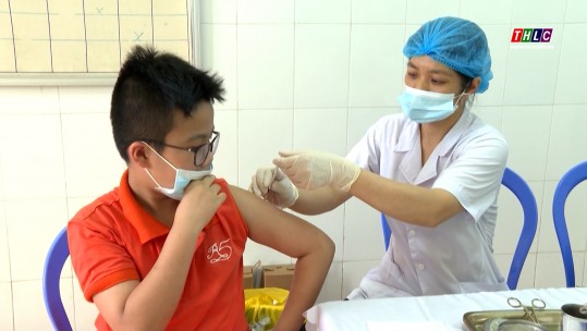Đẩy nhanh tiến độ tiêm phòng cho trẻ trước năm học mới