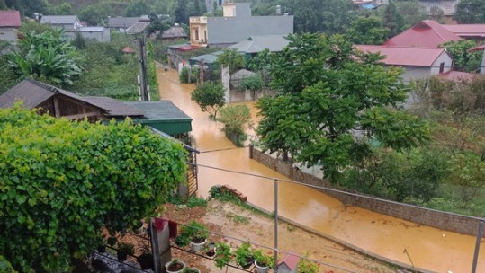 Mưa lũ gây nhiều thiệt hại tại các địa phương
