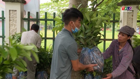 Từ thiện, ủng hộ cây giống cho người dân phát triển kinh tế