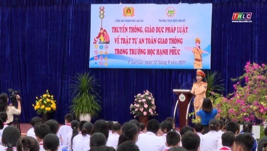 Quan tâm giáo dục an toàn giao thông trong trường học
