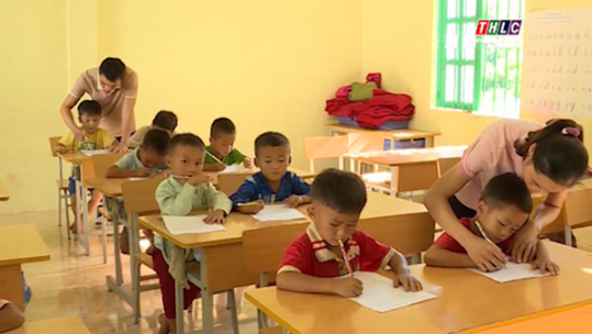 Điện Biên gập ghềnh gieo chữ vùng cao