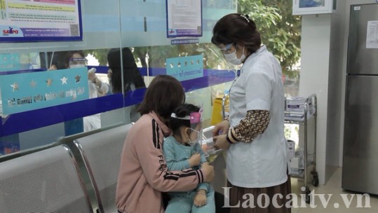 Lào Cai: Hơn 10.500 trẻ chưa được tiêm vắc-xin DPT và sởi