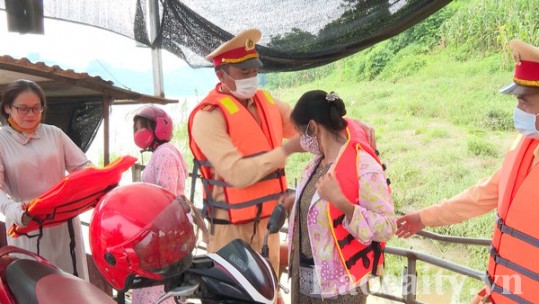 Đảm bảo an toàn giao thông đường thủy