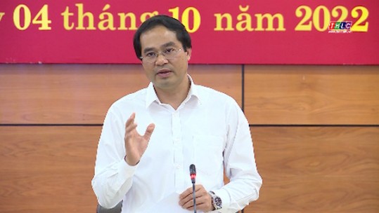 UBND tỉnh họp phiên thường kỳ tháng 10