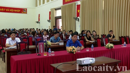 Bồi dưỡng nghiệp vụ công tác xây dựng Đảng