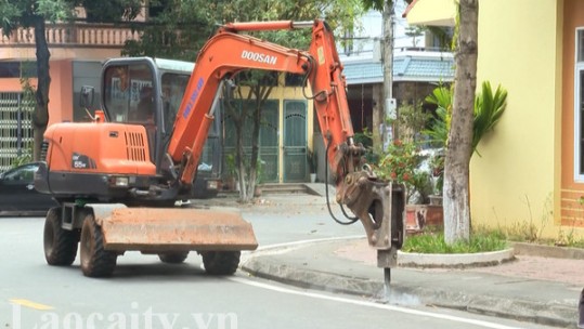 Thành phố Lào Cai xử lý các hố thu nước