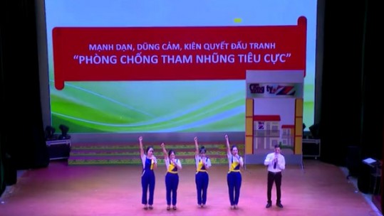 Đẩy mạnh các hoạt động hướng tới ngày Pháp luật Việt Nam