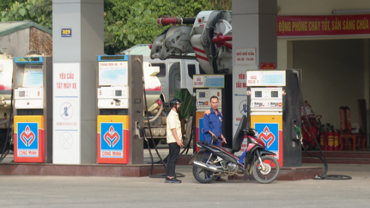 Thêm nhiều cửa hàng xăng, dầu bán hàng nhỏ giọt