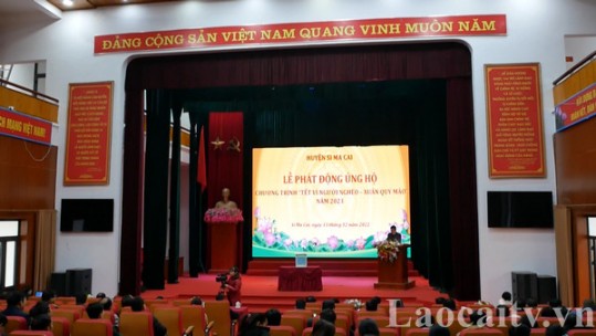 Si Ma Cai tiếp nhận trên 155 triệu đồng ủng hộ Chương trình 