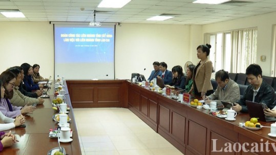 Đoàn liên ngành 2 tỉnh Lào Cai và Tây Ninh trao đổi kinh nghiệm đặt hàng thông tin truyền thông