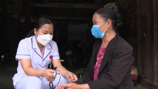 Thực hiện tốt quyền lợi bảo hiểm y tế cho đồng bào dân tộc thiểu số