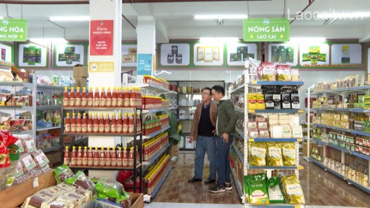 Các gian hàng nông sản sẵn sàng phục vụ Tết