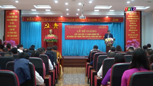 Bế giảng lớp Cao cấp lý luận chính trị