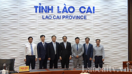 Chủ tịch UBND tỉnh Trịnh Xuân Trường tiếp và làm việc với nhà đầu tư Hàn Quốc