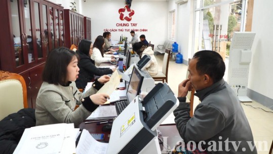 Bát Xát cắt giảm thời gian giải quyết thủ tục hành chính nội bộ