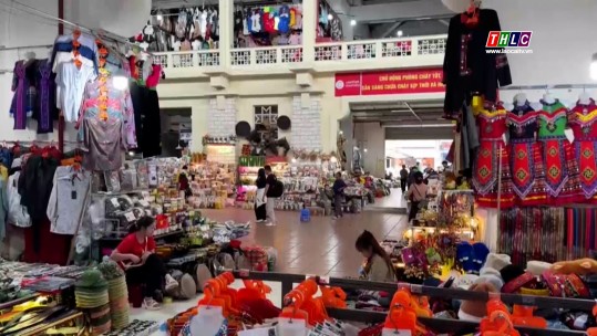 Chợ du lịch Sa Pa đảm bảo hàng hóa phục vụ du khách