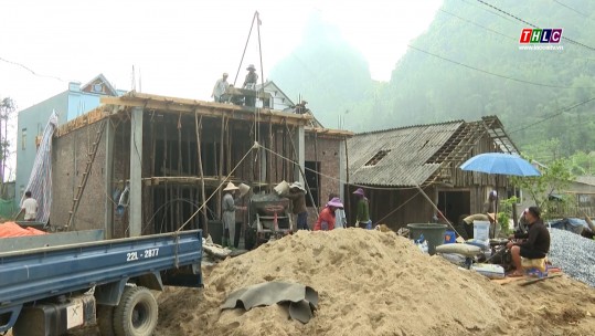 Sáng trên công trường xóa nhà tạm, nhà dột nát