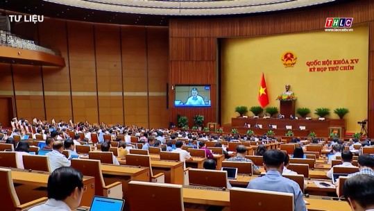 Quốc hội thảo luận về miễn học phí đối với trẻ mầm non, học sinh phổ thông