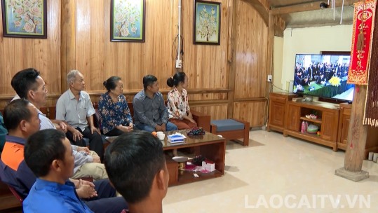 Cán bộ, đảng viên, Nhân dân Lào Cai hướng về lễ tang đồng chí Trần Đức Lương