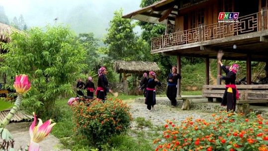 Bản vui: Độc đáo trò chơi còn lông gà người Tày Bản Liền (28/5/2025)