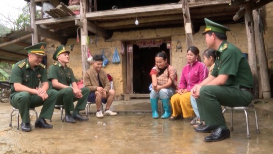 Xây dựng vùng biên vững chắc