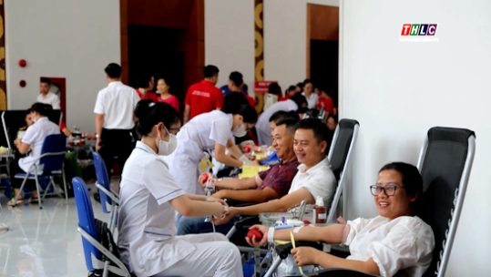 Hành trình đỏ - kết nối dòng máu Việt