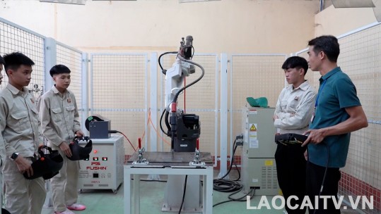 Đào tạo nghề gắn liền nhu cầu thị trường lao động