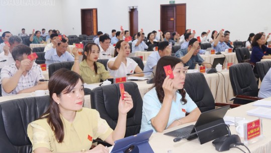 HĐND tỉnh tổ chức kỳ họp 30 giải quyết công việc phát sinh