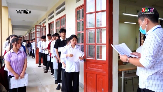 Gần 1.800 người thực hiện nhiệm vụ tại các điểm thi tốt nghiệp THPT