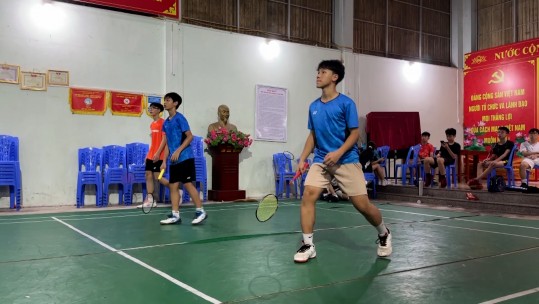 Ngày hè bổ ích cùng đam mê cầu lông