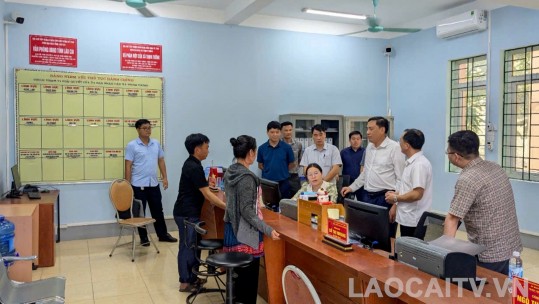Phó Bí thư Tỉnh ủy Hoàng Giang kiểm tra công tác chuẩn bị vận hành các xã mới sau sáp nhập tại Bát Xát